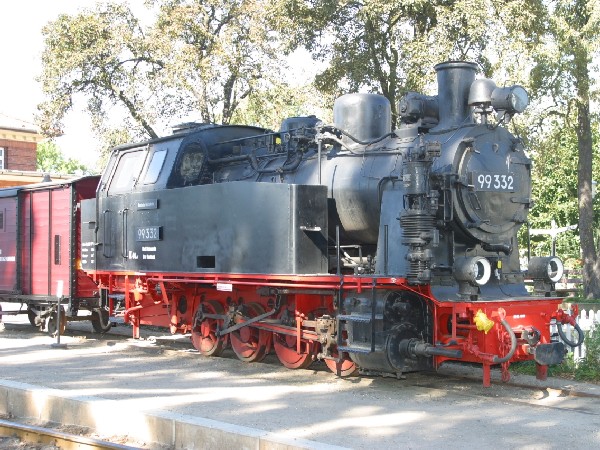 Abbildung der Lokomotive 99 332 (Molli)