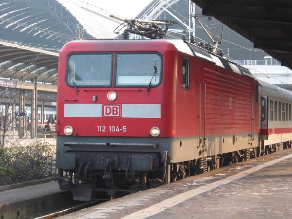 Abbildung der Lokomotive 112 104-5