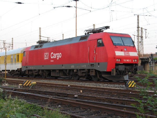 Abbildung der Lokomotive 152 002-2