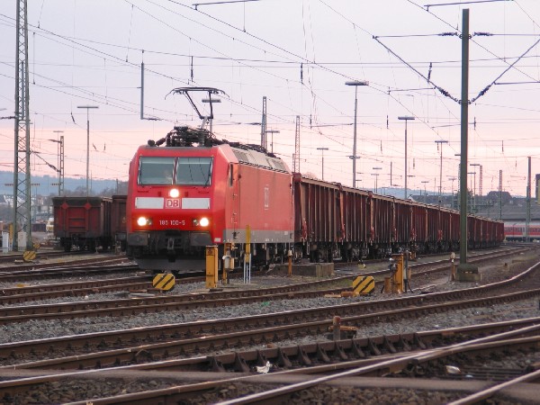 Abbildung der Lokomotive 185 100-5