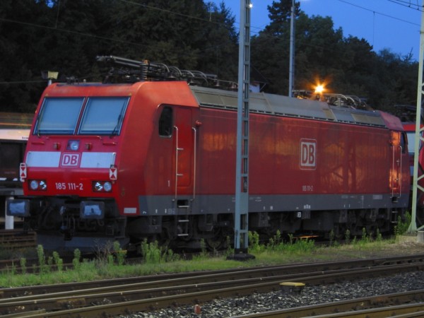 Abbildung der Lokomotive 185 111-2