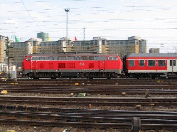 Abbildung der Lokomotive 218 366-3