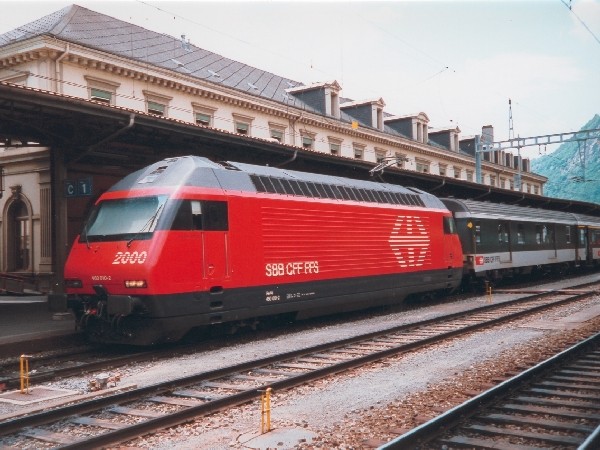 Abbildung der Lokomotive 460 010-2 (Lok 2000)
