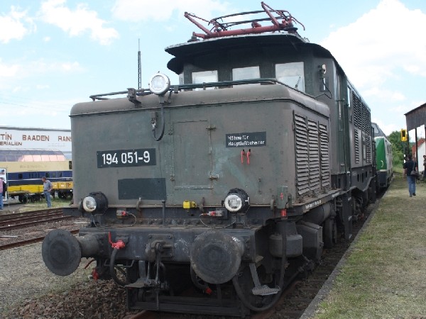 Abbildung der Lokomotive 194 051-9