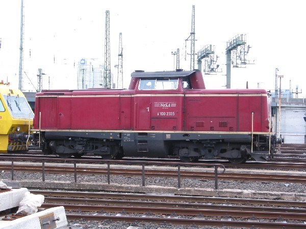 Abbildung der Lokomotive NeSA V 100 2335 (ex DB 212 335-4)