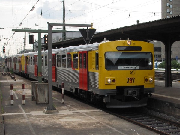 Abbildung eines Triebwagen VT2E der HLB/TSB