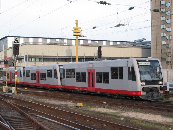 Abbildung der Triebwagen FKE 504 001/002/005