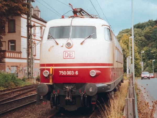Abbildung der Lokomotive 750 003-6 (103 222-6)
