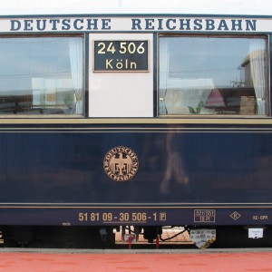 Dateilaufnahme des Rheingoldwagens 24 506 Kln