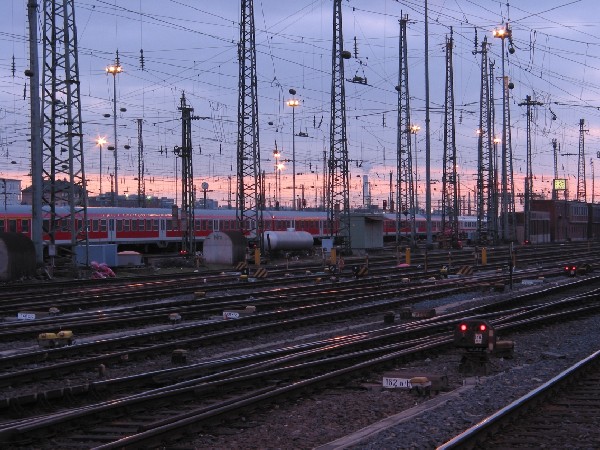 Abbildung des Vorfeldes des Hbf Frankfurt/Main