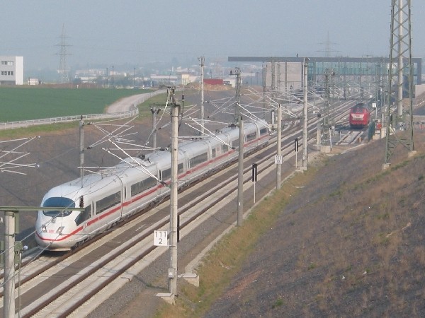 Abbildung des ICE-Bahnhofes Limburg (Süd)